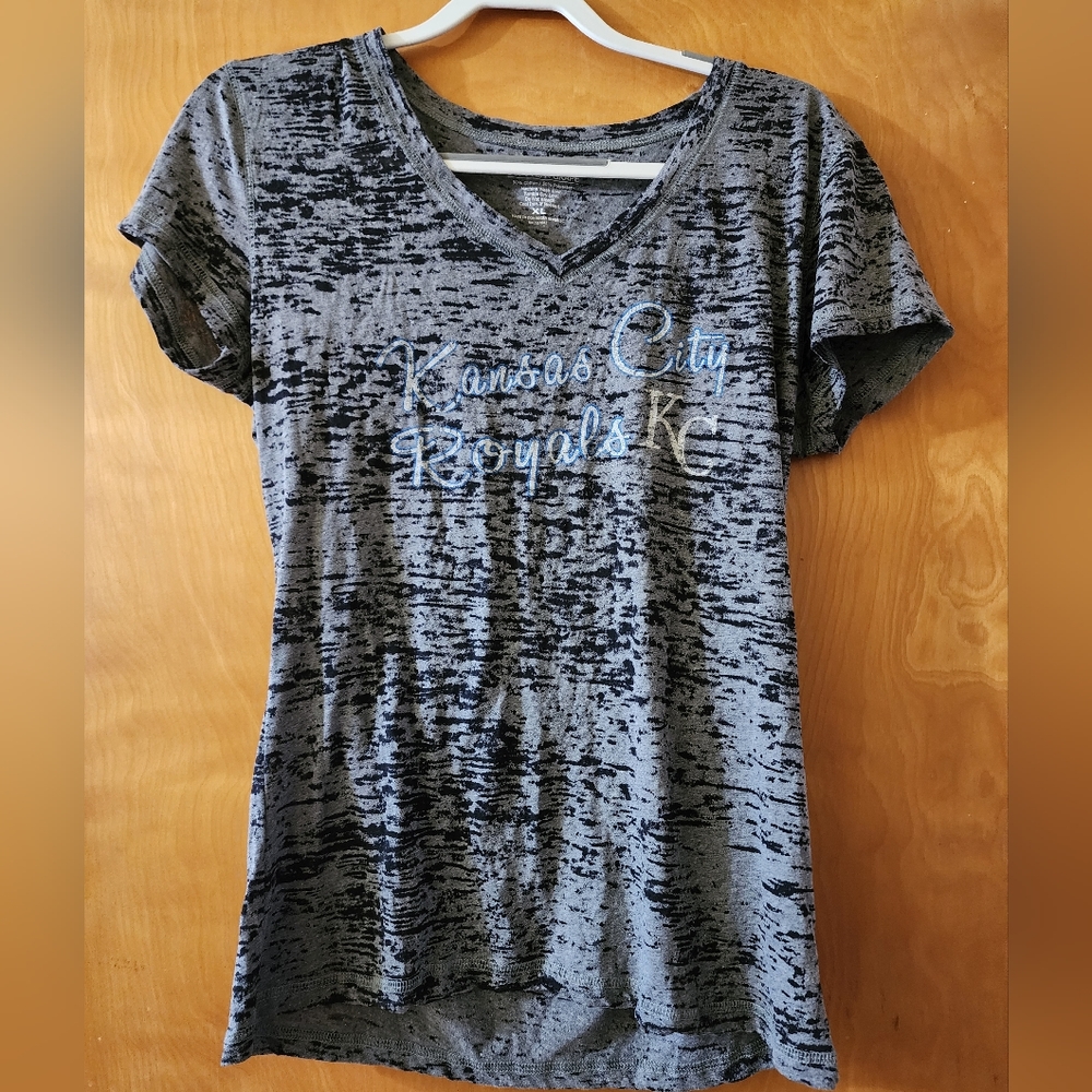 XL Women's KC Royals shirt